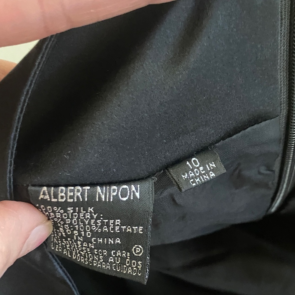 Albert Nipon Black Mini Skirt with White Vertical Embroidery - Picture 2 of 5